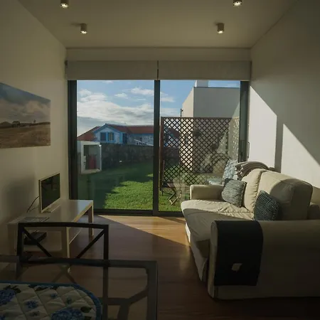 Casa Cinco * أنغرا دو إِراويزو